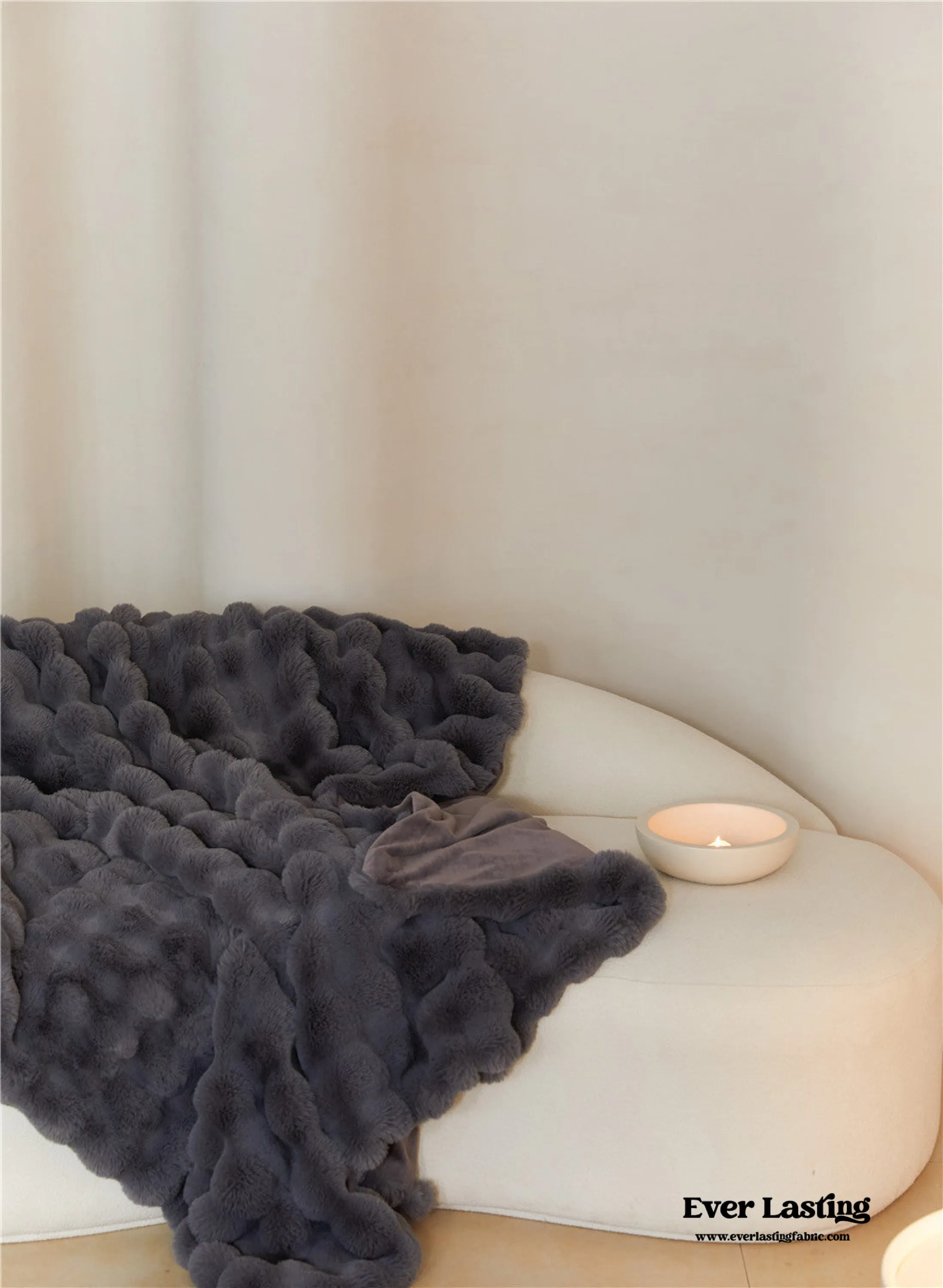 Fluffy Plush Throw Blanket / Blue