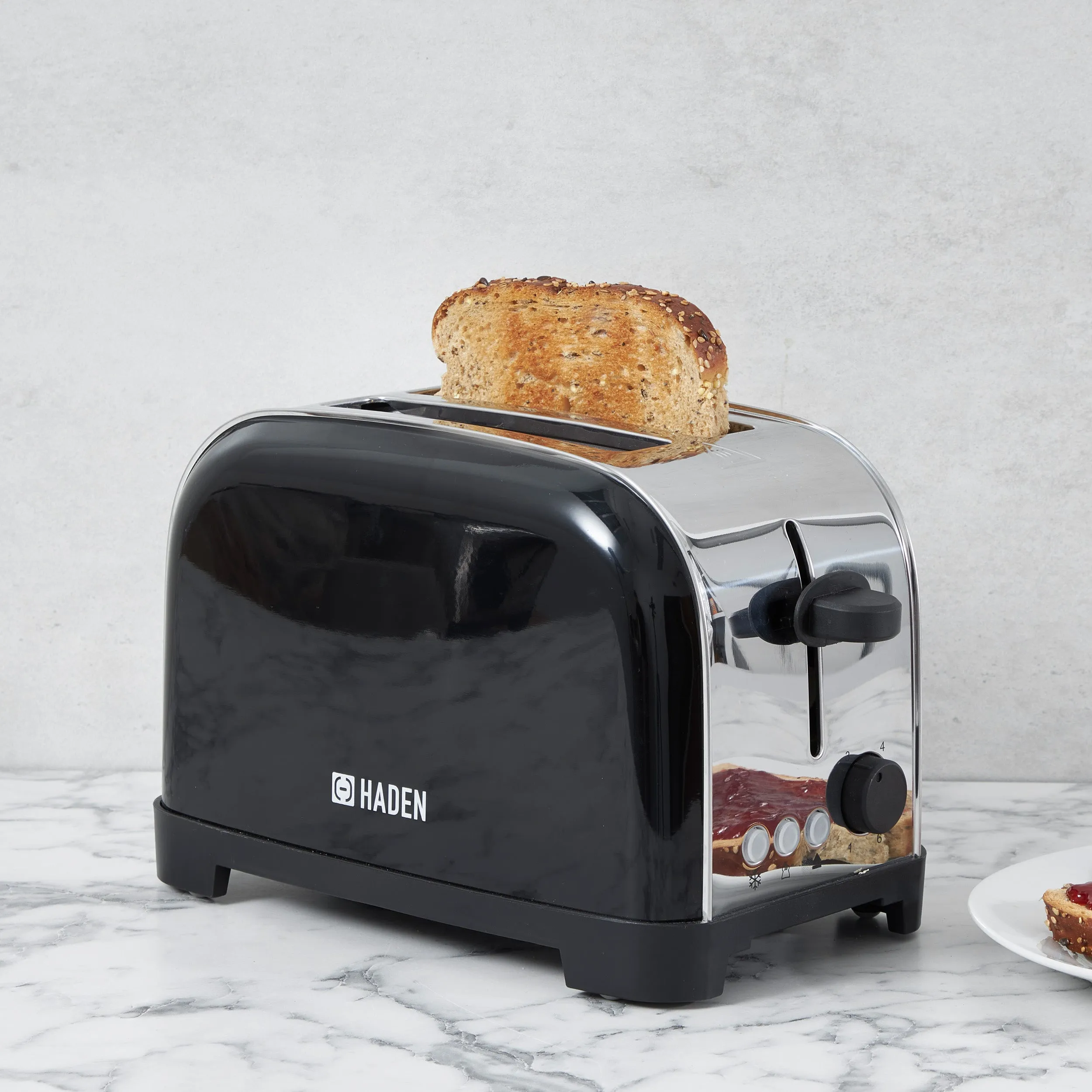 Haden Iver Black 2 Slice Toaster