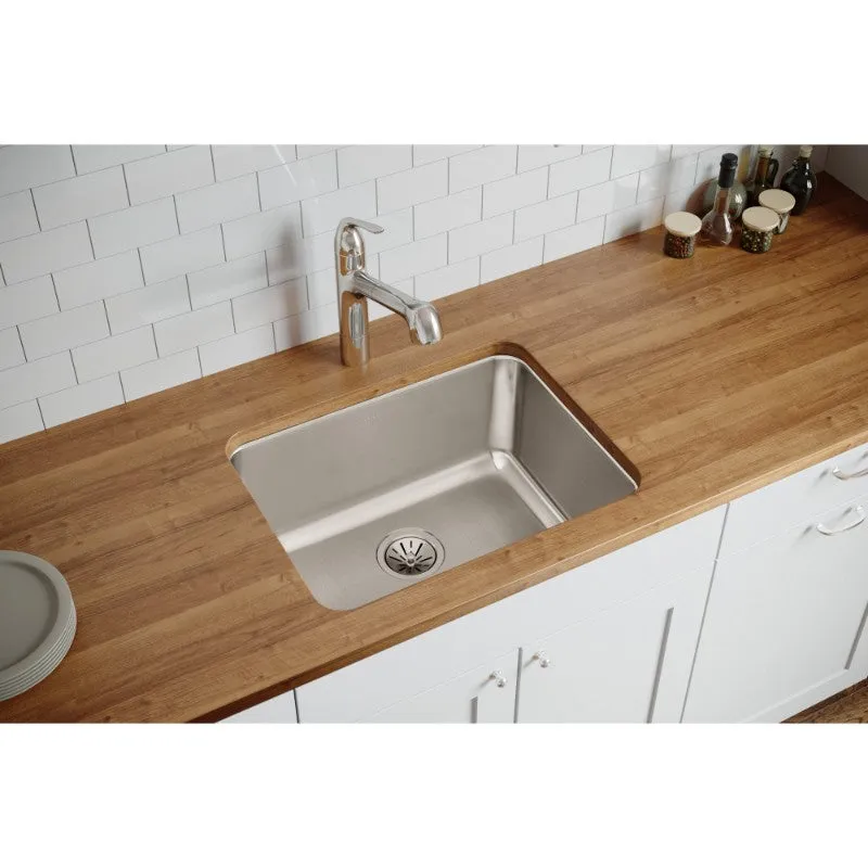 Lustertone Classic 18.25" x 23.5" x 10" Stainless Steel Single-Basin Undermount Kitchen Sink