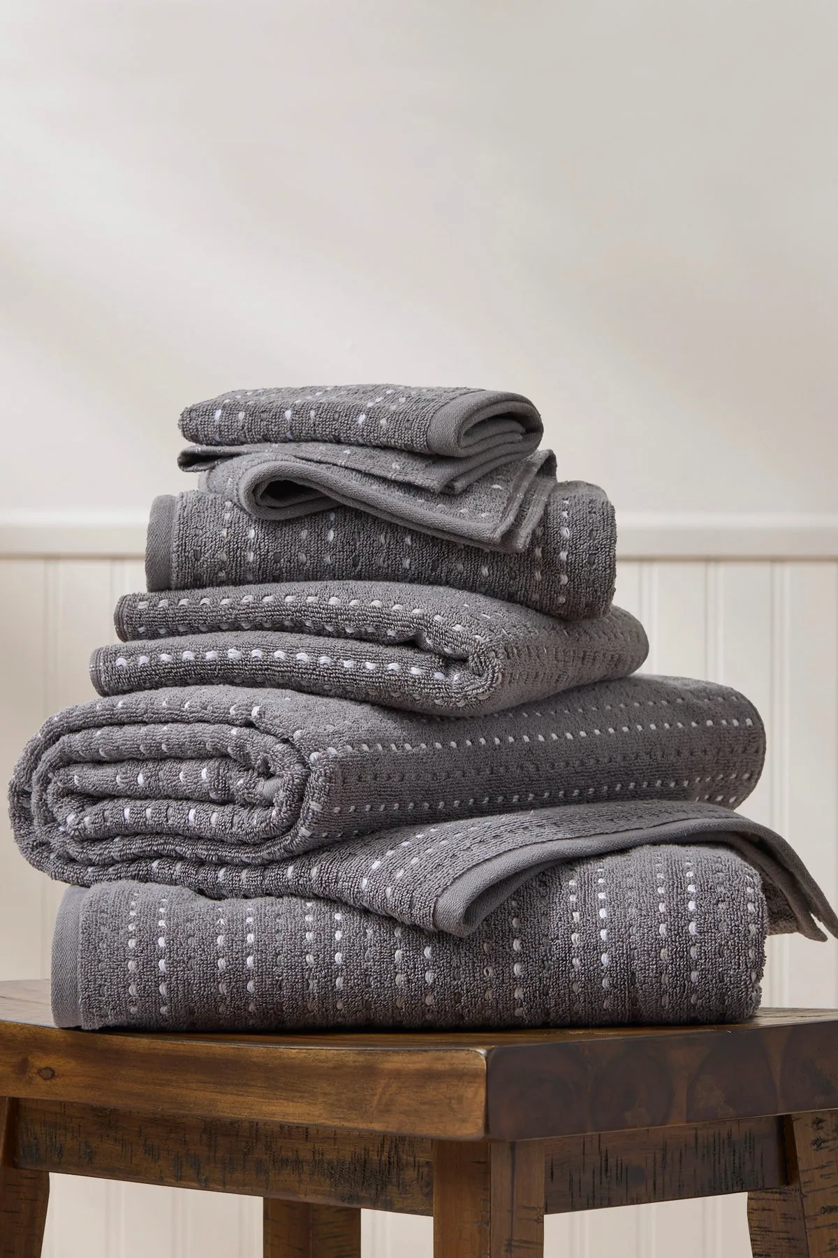 Parsnip Zero Twist 6-Piece Towel Set: The Architectural Towel