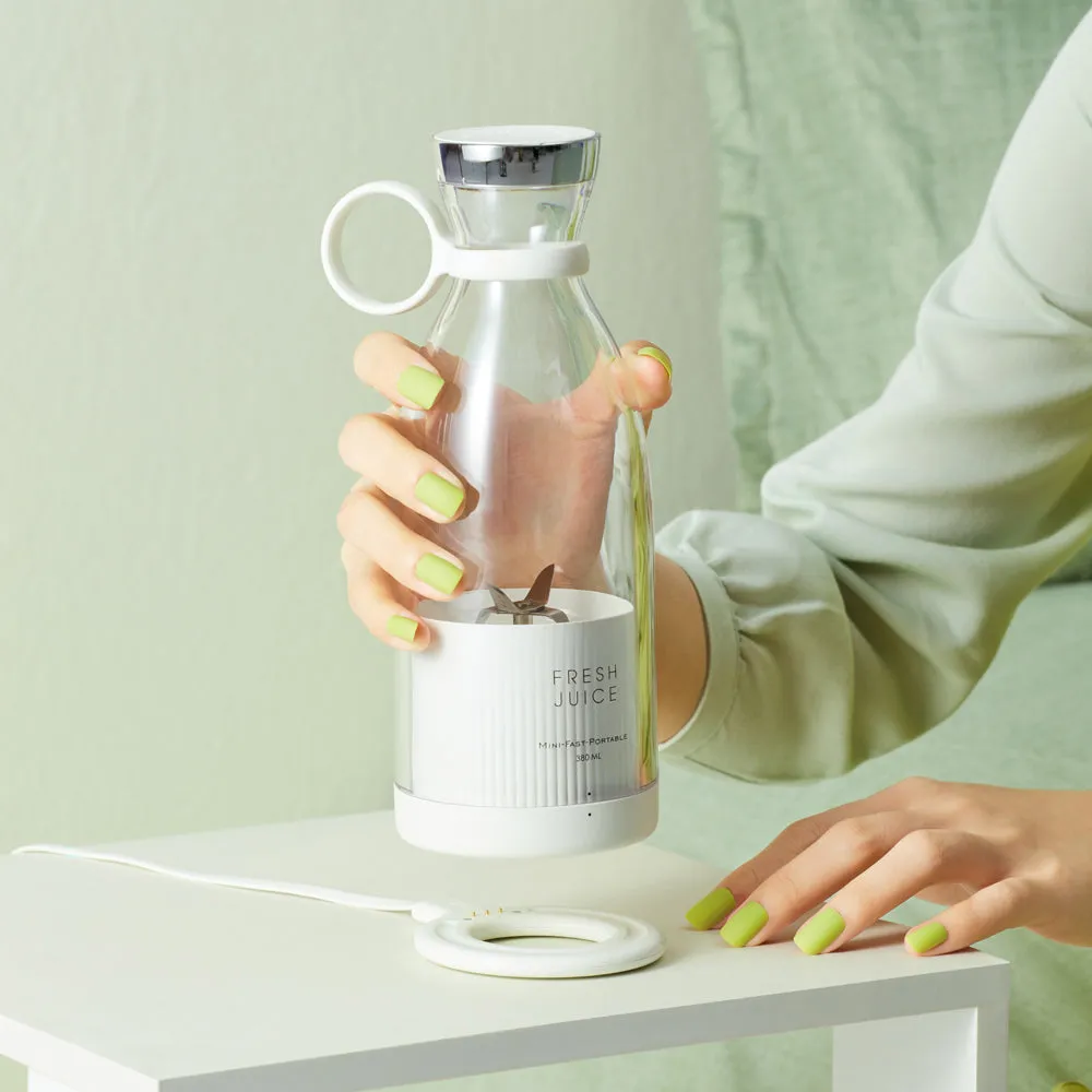 Portable Electric Juice Blender - Wireless Rechargeable Smoothie Maker