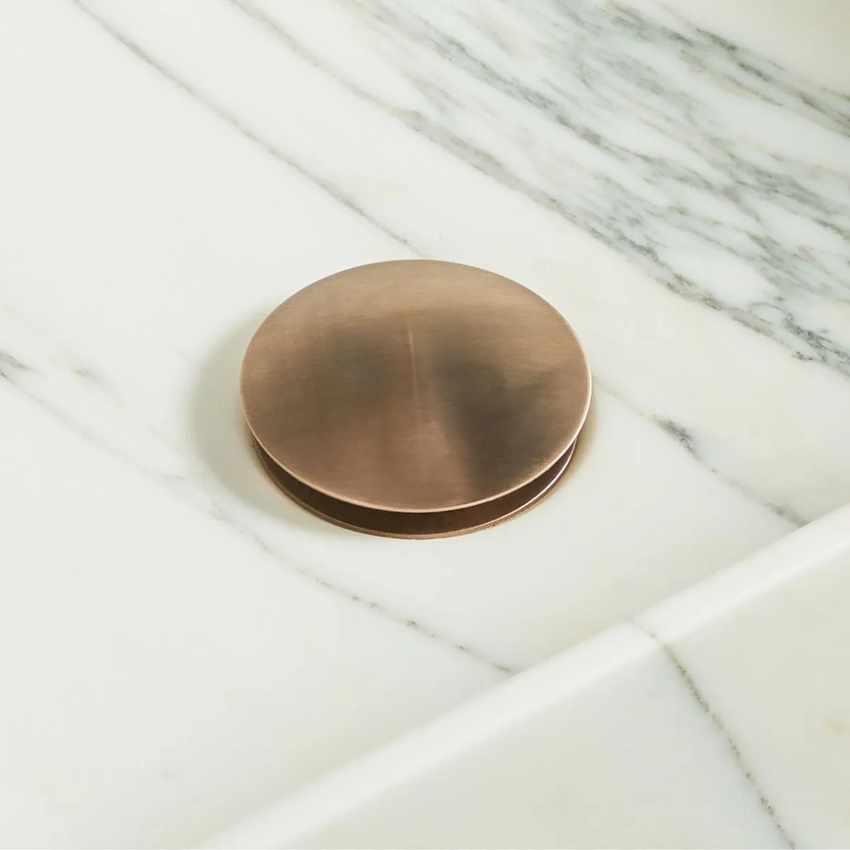 Scudo Universal Basin Waste in Brushed Bronze